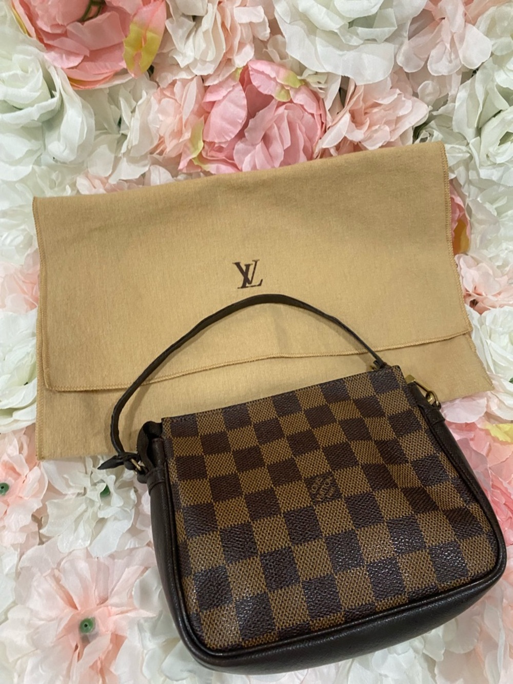 Louis Vuitton Brown Damier Ebene Pochette Shoulder Bag